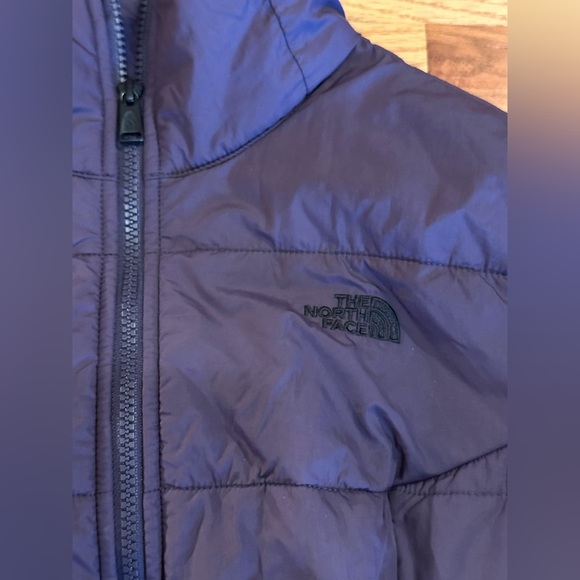 North Face Women’s Harway Puprle Quilted Jacket - Picture 2 of 9